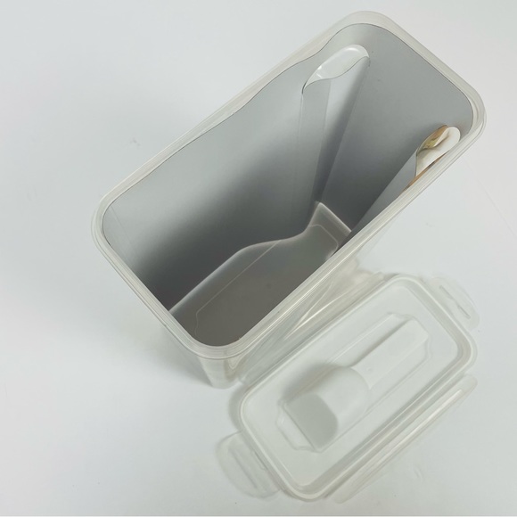 Fridgemate Storage Container With Scoop 195 oz - Picture 4 of 6